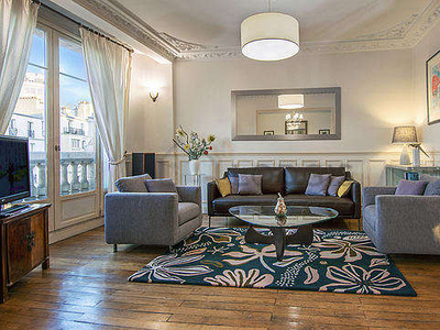 Appartement 3 chambres meublé avec ascenseur, cheminée et conciergeGobelins – Place d'Italie (Paris 13°)