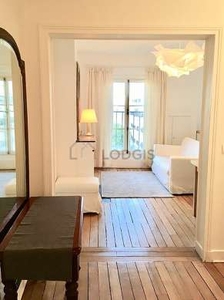 Appartement 3 chambres meublé avec ascenseur et cheminéeBatignolles (Paris 17°)