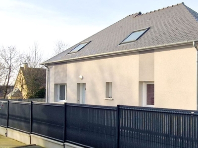 Maison 5 pièces de 106 m² à Martigné-sur-Mayenne (53470)
