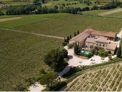 Luxury Farmhouse for sale in Suze-la-Rousse, Auvergne-Rhône-Alpes