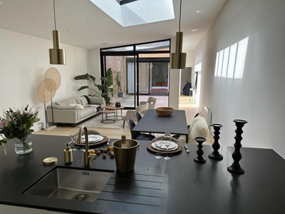 Maison de luxe de 4 chambres en vente à La Madeleine, Hauts-de-France