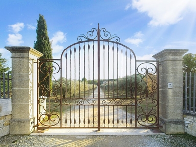 Villa de luxe de 6 pièces en vente Lançon-Provence, France