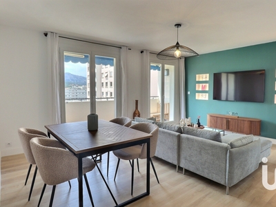 Appartement 3 pièces de 71 m² à Marseille (13009)