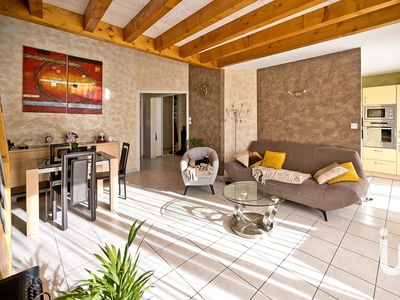 Appartement 4 pièces de 96 m² à Reignier-Ésery (74930)