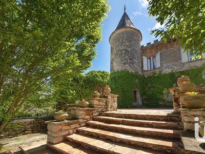 Château 36 pièces de 1 573 m² à Caraman (31460)
