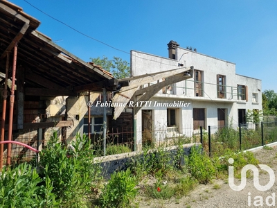 Maison traditionnelle 4 pièces de 140 m² à Carrières-sur-Seine (78420)