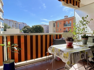 Appartement 3 pièces de 66 m² à CANNES-LA-BOCCA (06150)