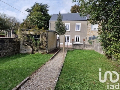 Maison 4 pièces de 70 m² à Coutances (50200)