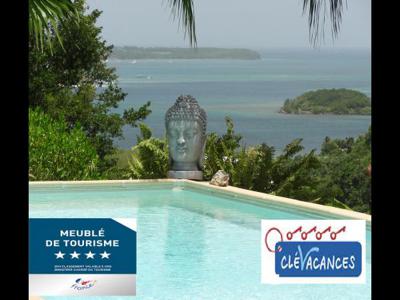 - La charmante Villa Coco et son bungalow classés 4 **** avec piscine et une superbe vue mer