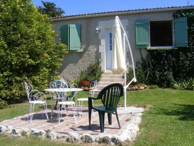 Maison de vacances indépendante pour 4 personnes entre Charente et Dordogne