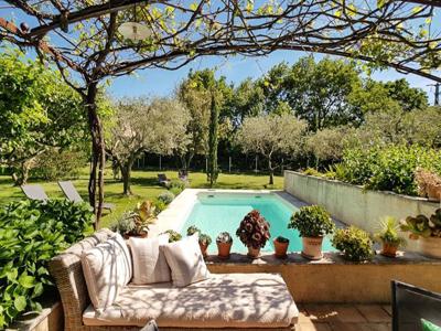 Villa Provençale, jardin luxuriant et piscine chauffée à Clansayes