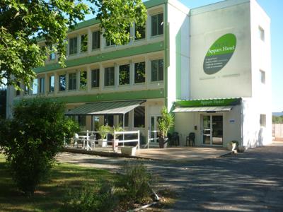 West Appart'Hôtel, locations toutes équipées, neuves et modernes en Résidence, entre Niort et Marais Poitevin