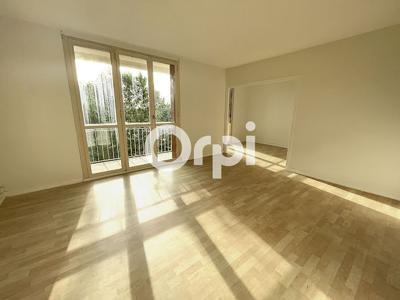 Location appartement 5 pièces 87.31 m²