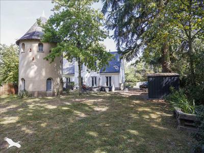 Vente maison 9 pièces 181 m² Joué-Lès-Tours (37300)