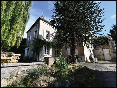 Vente maison 9 pièces 226 m² Doué-en-Anjou (49700)