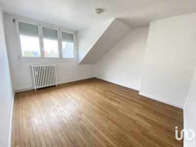 Appartement 3 pièces de 56 m² à Amiens (80000)