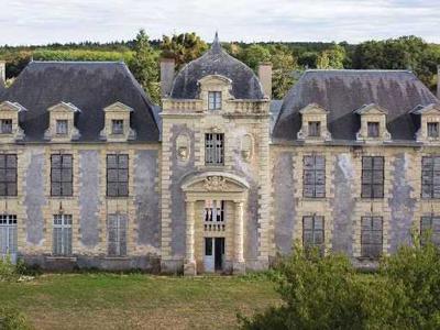 Château 3 pièces 1200 m²