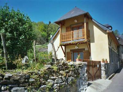 Chalet dans un petit village entre Lourdes et Argelès-Gazost