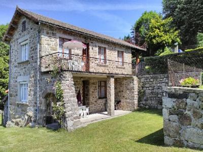 Le Cèdre Bleu - Maison au coeur des monts d'Ardèche avec grand jardin arboré et clos