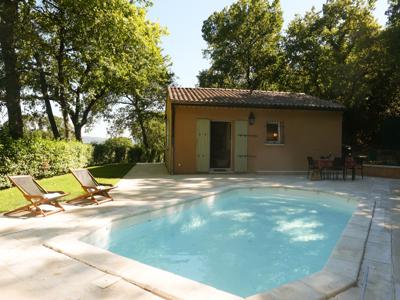 La Petite maison dans la Colline, villa avec piscine chauffée, terrain de pétanque en Drôme Provençale
