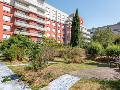 Appartement 1 pièce de 38 m² à Grenoble (38100)