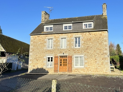 Maison 7 pièces de 171 m² à Marcilly (50220)