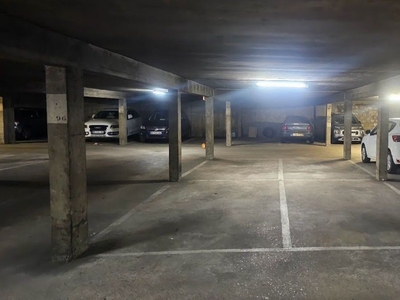 Parking/garage/box de 14 m² à Puteaux (92800)