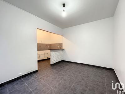 Appartement 1 pièce de 17 m² à Groslay (95410)