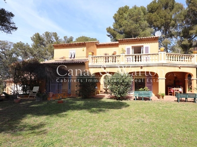 Villa de luxe de 5 pièces en vente Cavalaire-sur-Mer, France