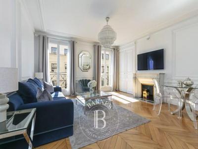 Appartement de luxe 3 chambres en vente à Champs-Elysées, Madeleine, Triangle d’or, France