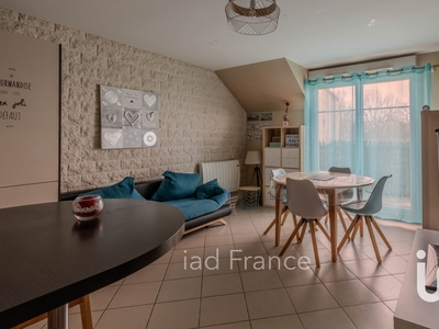 Appartement 3 pièces de 55 m² à Mantes-la-Ville (78711)