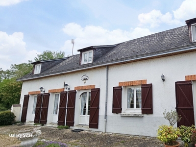 Longère 5 pièces de 104 m² à Sully-sur-Loire (45600)