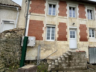 Vente maison 3 pièces 78 m² Châteauneuf-sur-Charente (16120)