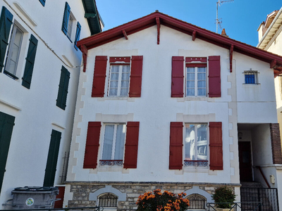 Vente maison 6 pièces 154 m² Saint-Jean-de-Luz (64500)
