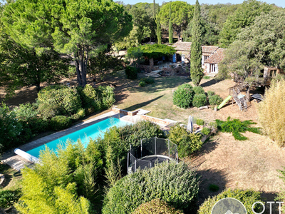 Vente maison 6 pièces 204 m² Roquebrune-sur-Argens (83520)