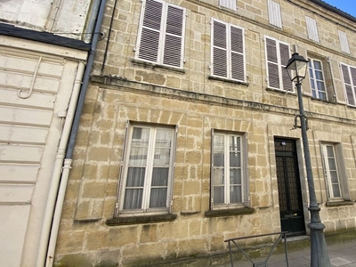 Vente maison 7 pièces 195 m² Sainte-Foy-la-Grande (33220)