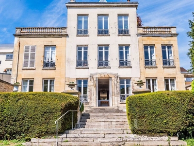 Appartement de luxe 4 chambres en vente à Saint-Germain-en-Laye, France