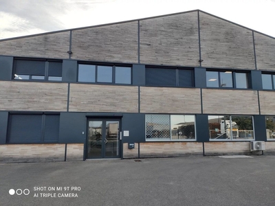 Bureau prestigieux de 330 m2 en vente - 11 rue barthélémy thimonnier, Bourg-en-Bresse, Auvergne-Rhône-Alpes
