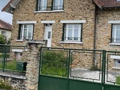 Vente maison 6 pièces 150 m² Saint-Fargeau-Ponthierry (77310)