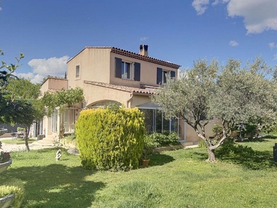 Villa de 4 chambres de luxe en vente Peyrolles-en-Provence, France