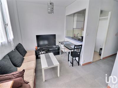 Appartement 1 pièce de 28 m² à Marseille (13015)
