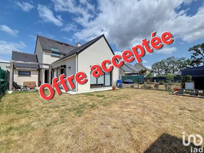 Maison 5 pièces de 110 m² à Saint-Armel (35230)