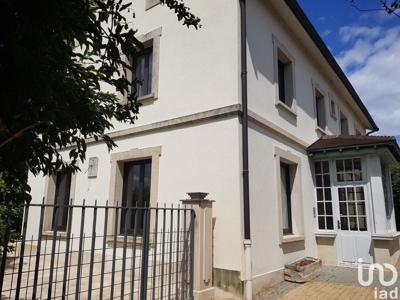 Maison 7 pièces de 175 m² à Pogny (51240)