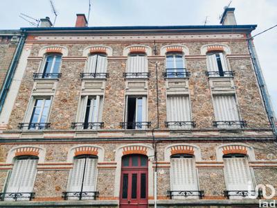 Appartement 2 pièces de 52 m² à Châlons-en-Champagne (51000)