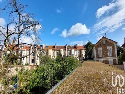 Appartement 2 pièces de 53 m² à Versailles (78000)