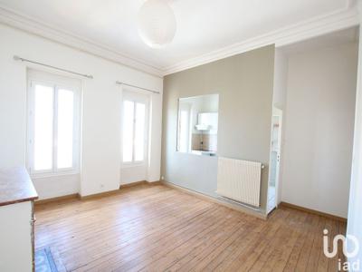 Appartement 3 pièces de 70 m² à Bordeaux (33000)