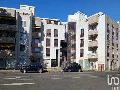 Appartement 3 pièces de 85 m² à Clermont-Ferrand (63000)