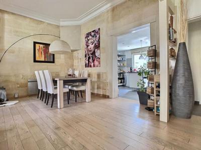 Maison de 4 chambres de luxe en vente à Bordeaux, Nouvelle-Aquitaine