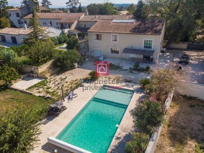 Villa de luxe de 9 pièces en vente Le Pontet, Provence-Alpes-Côte d'Azur