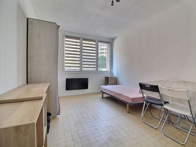 Location meublée appartement 2 pièces 18.5 m²